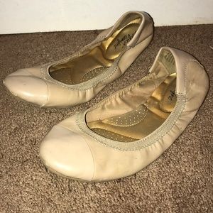 Lightly used tan flats!